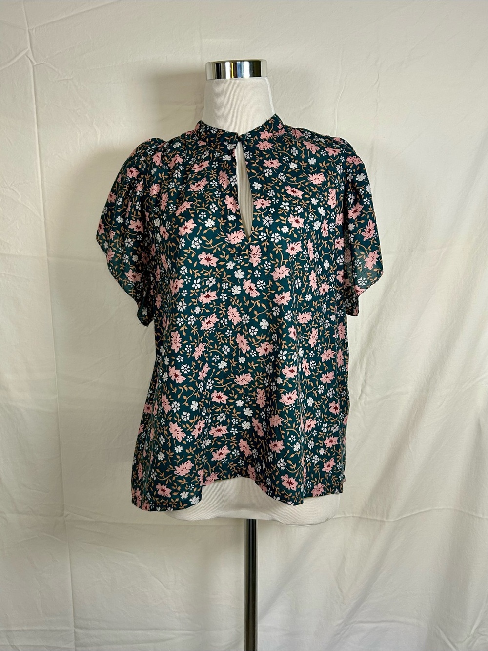 Birds of Paradise by Trovata Dark Green Floral Blouse